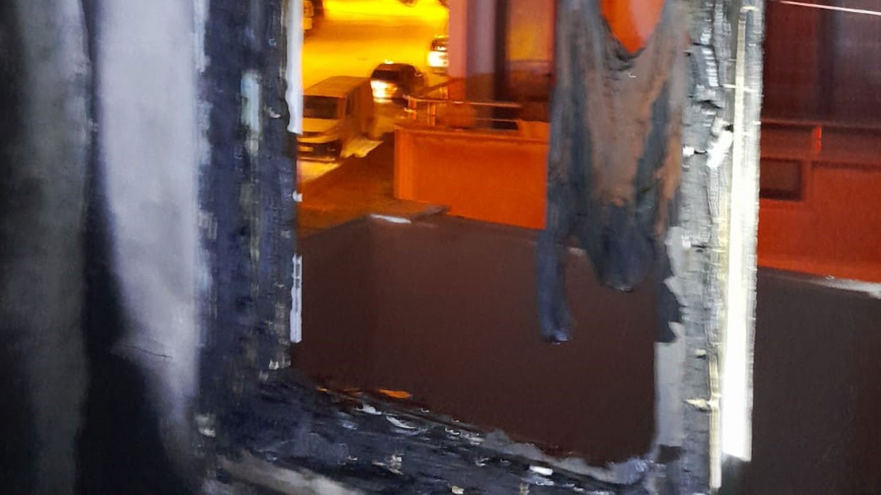 Çöp evde facia! 2 kişi öldü