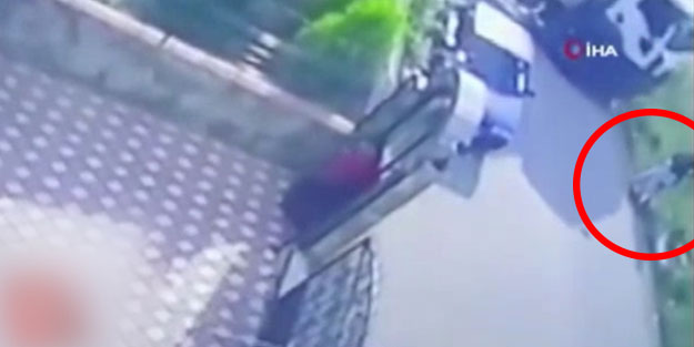 Çöp kamyonu can aldı, anne son anda kurtuldu! O anlar böyle görüntülendi