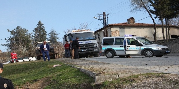 Çöp kamyonunda esrarengiz patlama