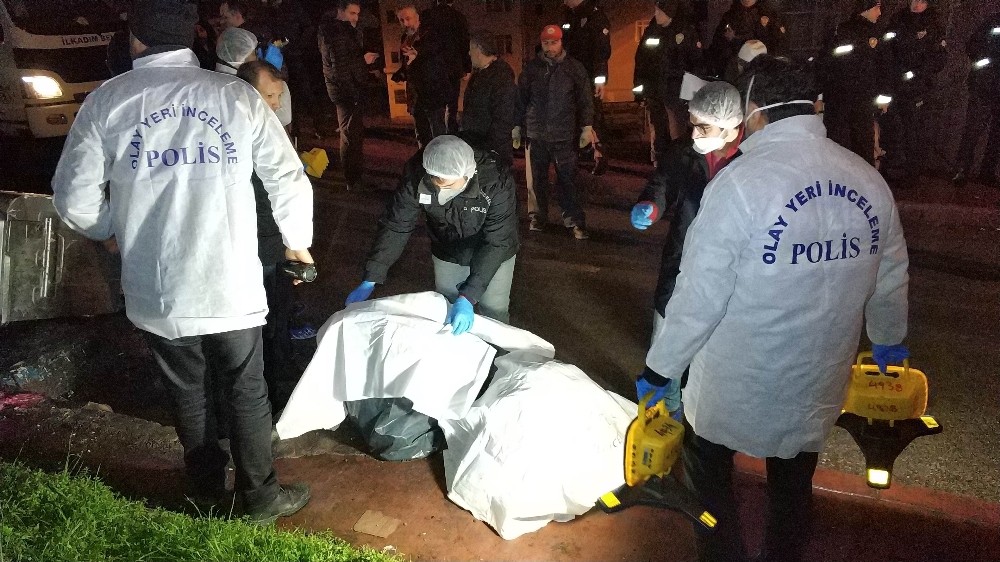 Çöp konteynerinde bulunan cesedin kayıp parçaları da çöpte bulundu 