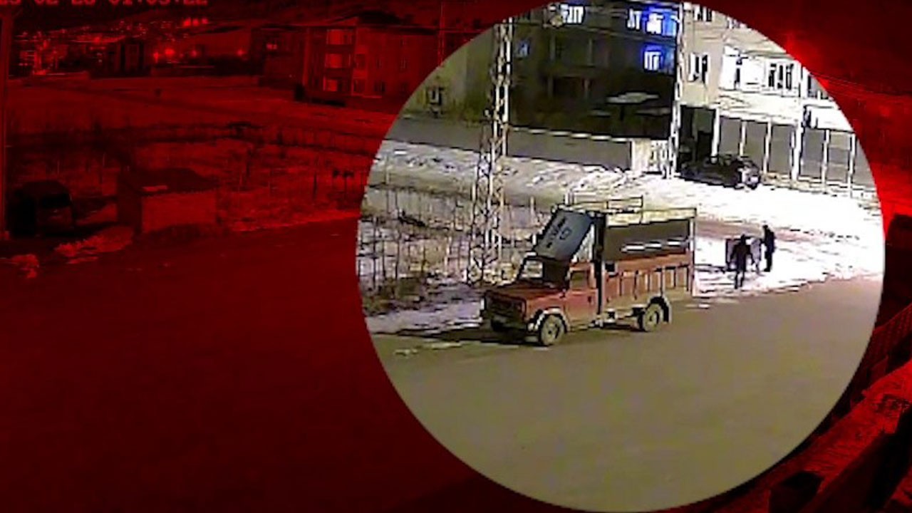 Çöp konteynerini böyle çaldılar! Van’da pes dedirten hırsızlık