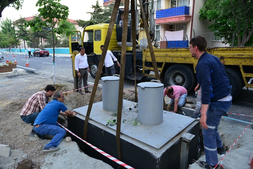 Çöp konteynerleri yer altına iniyor 