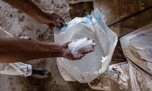 Çöpten alıp yediler! 2 kişi öldü