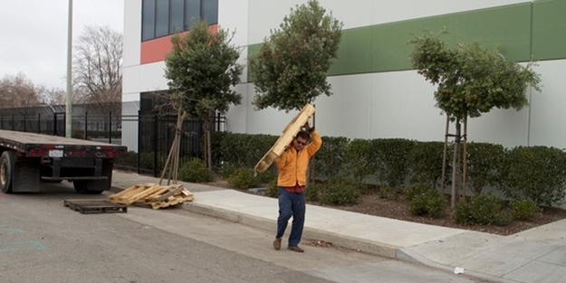Çöpten ev buldu - FOTO