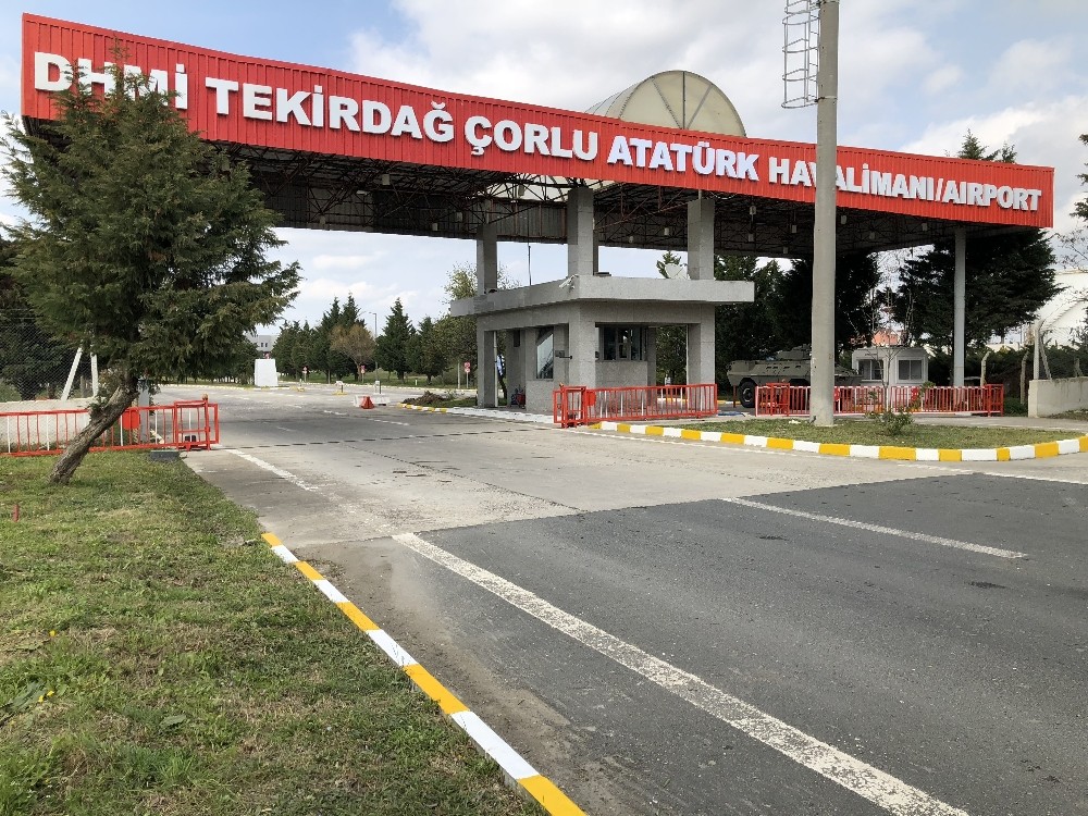 Çorlu Atatürk Havalimanında uçuşlar durdu 
