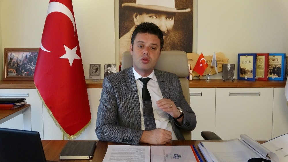 Çorlu Belediye Başkanı Sarıkurt: “Milletçe mücadele edilmesi gereken dönemdeyiz” 
