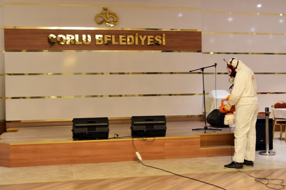 Çorlu Belediyesi, Korona virüs tedbirlerini sürdürüyor 