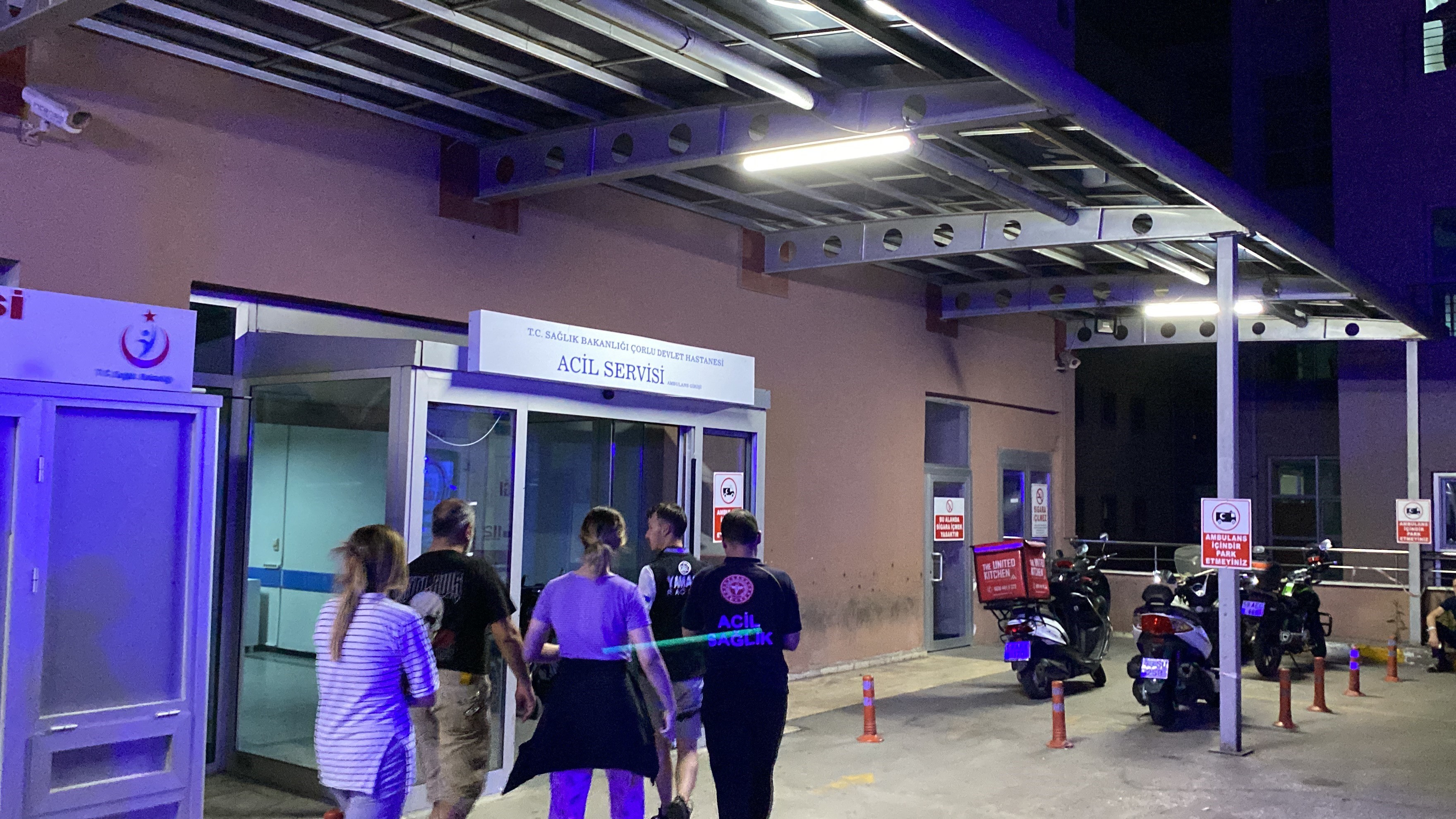 Çorlu’da moto kuryeler çarpıştı: 2 yaralı