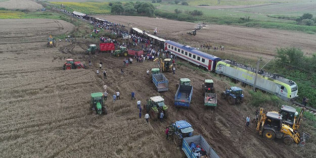 Çorlu'daki tren kazasında yürek yakan detay