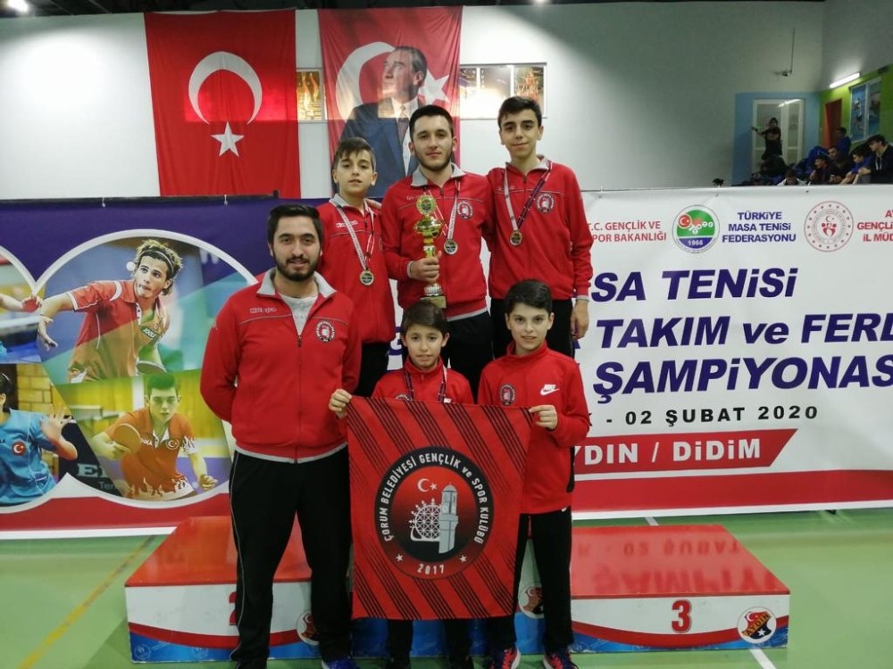 Çorum Belediyesi masa tenisinde Türkiye şampiyonu oldu 