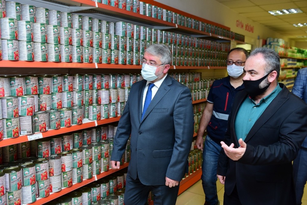 Çorum Belediyesi’nden engelli vatandaşlara gıda yardımı 