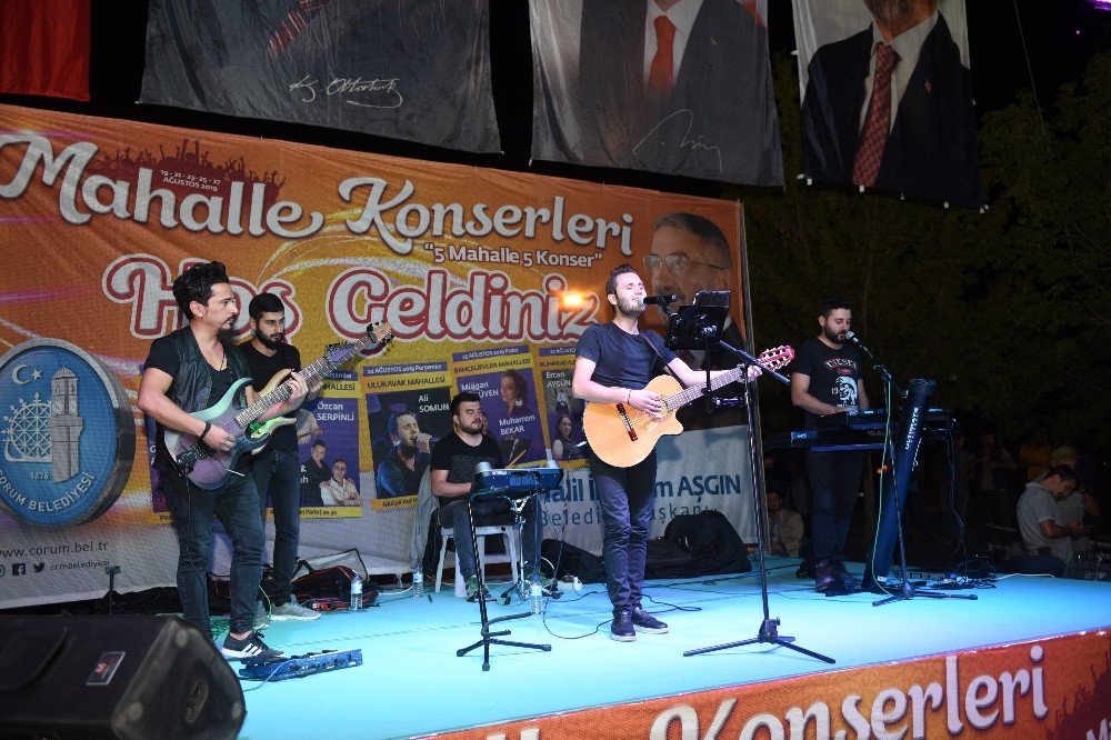 Çorum Belediyesi’nden mahalle konseri 