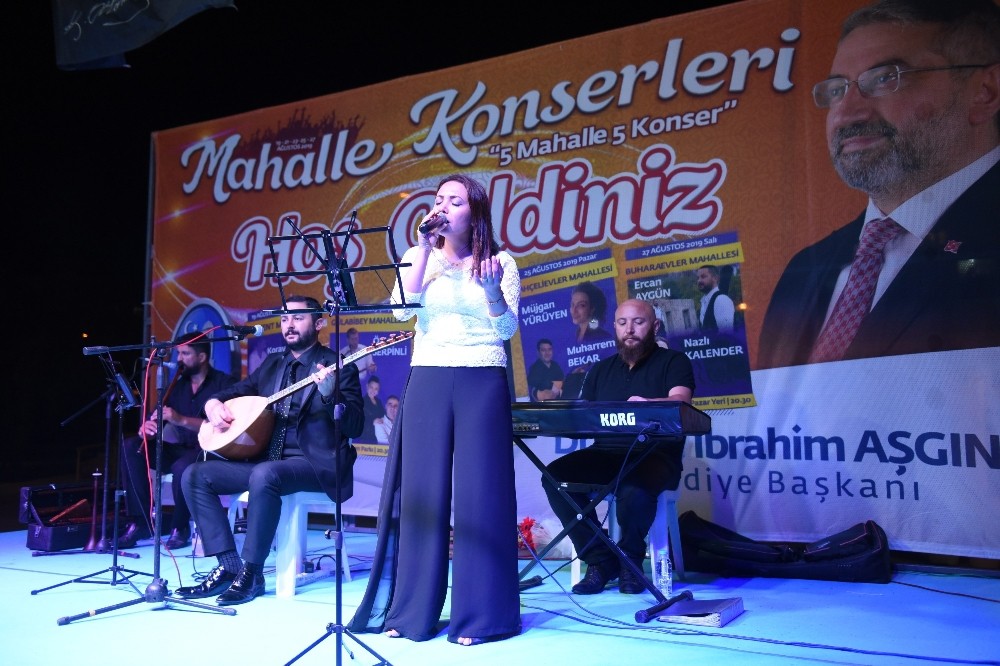 Çorum Belediyesi’nden mahalle konseri 