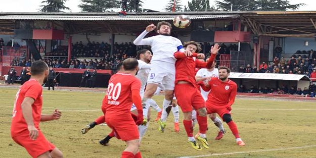 Çorum FK'da 4 futbolcu kadro dışı bırakıldı!