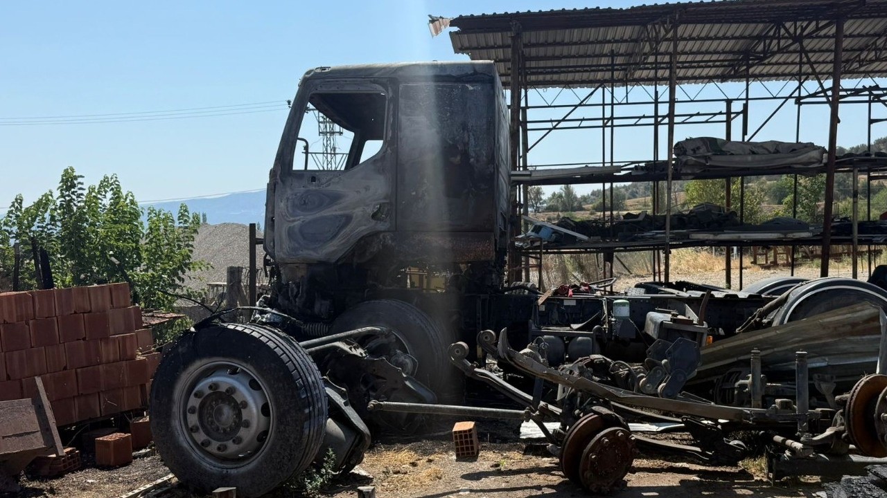 Çorum Osmancık’ta trafo patlaması yangına neden oldu