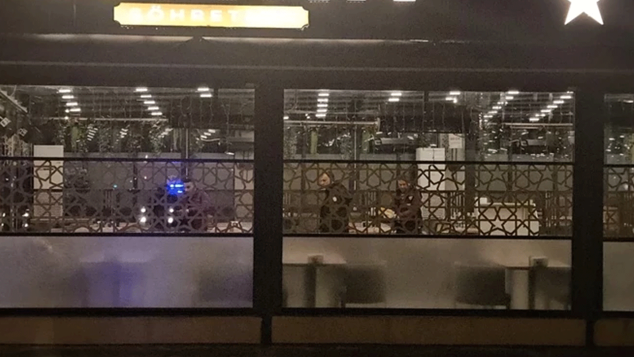 Çorum'da 2 kişi restoranı taradı!