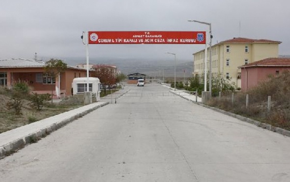 Çorum'da cezaevinde sargı beziyle kendini astı