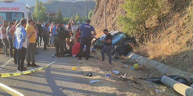 Çorum'da düğün dönüşü trafik kazası: 1 ölü, 3 yaralı