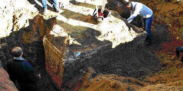 Ev temeli kazarken bakın ne buldular!