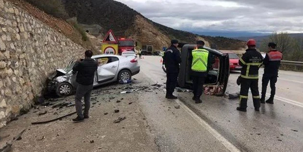 Çorum'da feci kaza! 3 ölü, 2 yaralı