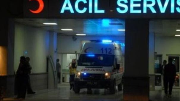 Çorum'da iki otomobil çarpıştı: 5 kişi yaralı