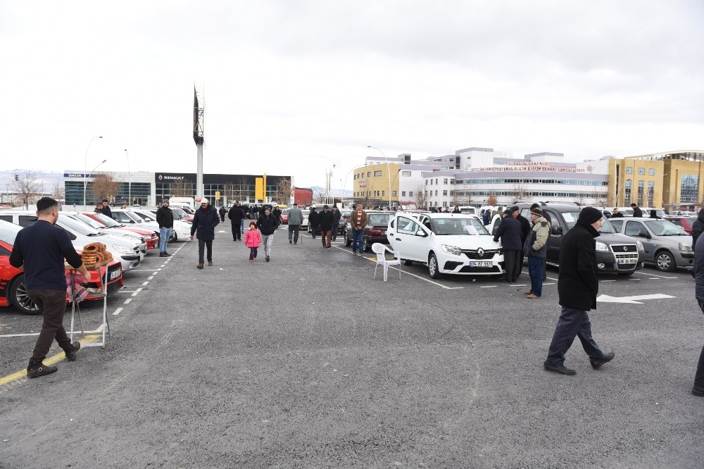 Çorum’da ikinci el oto pazarı yenilendi 