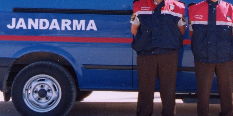 Çorum'da jandarmaya saldırı!