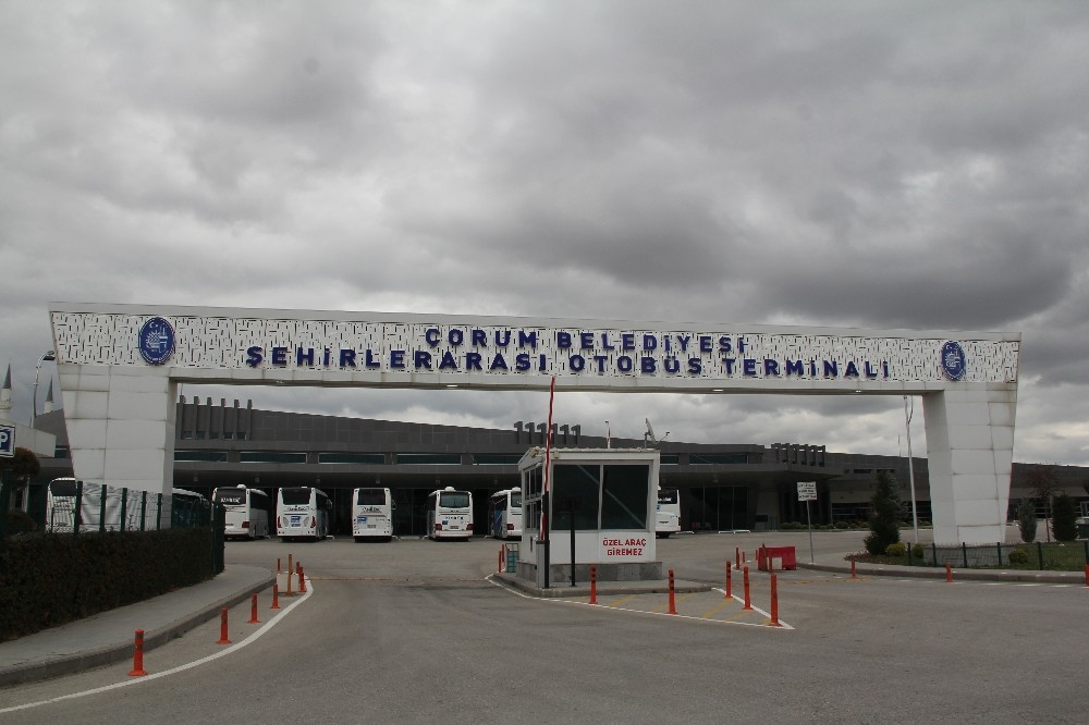 Çorum’da şehirlerarası terminal sessizliğe gömüldü 