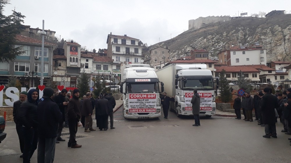 Çorum’dan İdlib’e 2 tır yardım gönderildi 