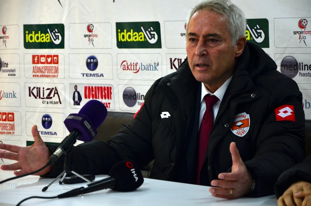 Adanaspor teknik direktörü Demirbakan’dan istifa seslerine sert yanıt