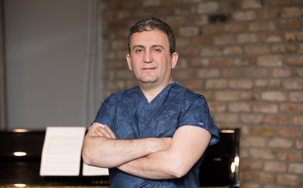 ’’COVID- 19 belirtilerinde KBB hekimlerini ilgilendiren şikayetler de göz önünde bulundurulması gerekir’’ 