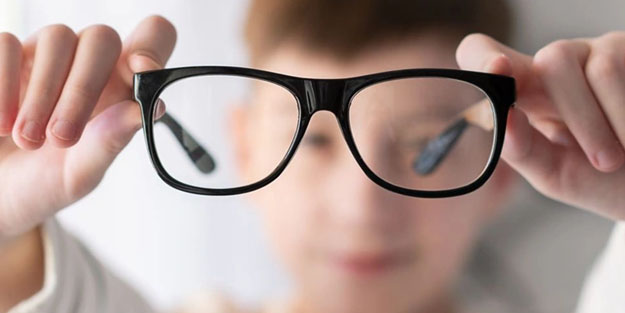  Covid-19 sonrası ilginç şeyler oluyor! Dünyanın yarısı miyop olabilir!