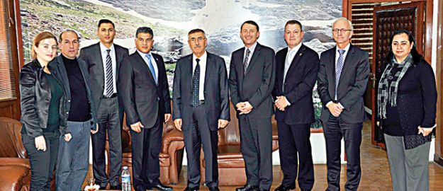 Çözüm sürecine yabancı ilgisi!