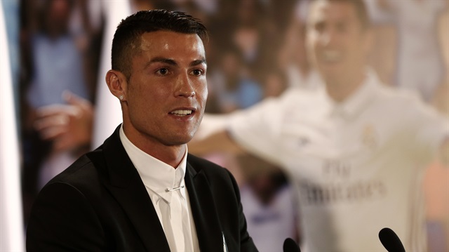 Cristiano Ronaldo Nike'la yeniden imzaladı