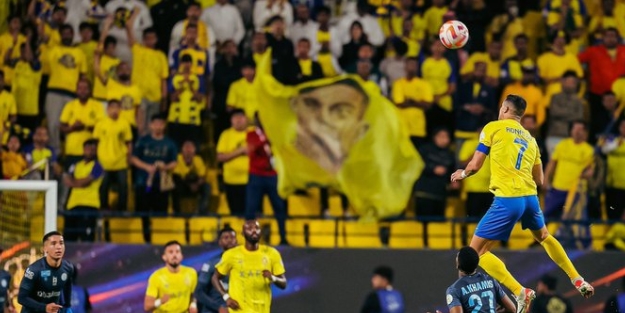 Cristiano Ronaldo'dan fizik kurallarını zorlayan gol! Belki de kariyerinin en güzel golünü attı