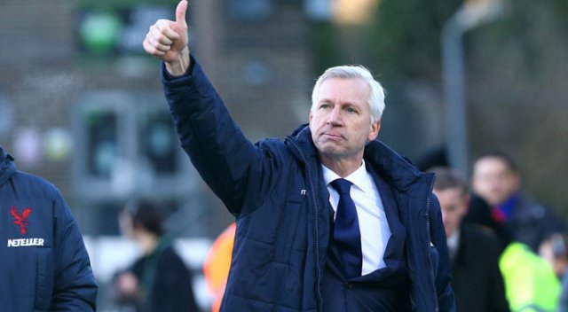 Crystal Palace Alan Pardew'ün görevine son verdi