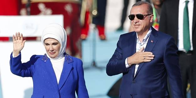 Türkiye Cumhurbaşkanı Erdoğan'a dua ediyor