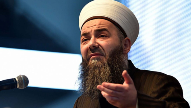 Cübbeli Ahmet Hoca’dan Fatih Altaylı açıklaması: "Başlarına bela gelecek ve hapse girecek olanlar önce bizim caminin avlusuna işiyorlar."