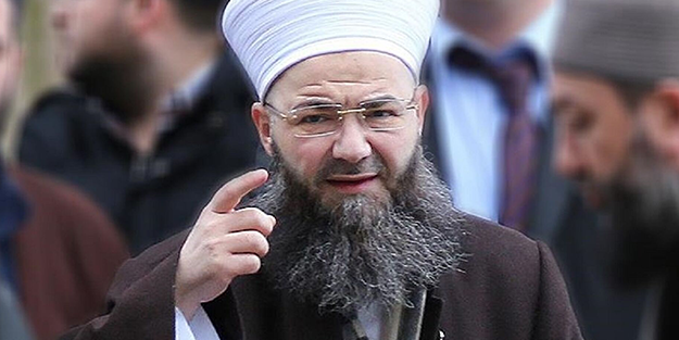 Cübbeli Ahmet Hoca'nın evinde ilginç olaylar! 'Küt diye düştü' dedi, kendisi bile şok oldu