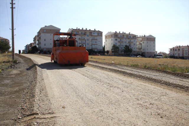 Çubuk'ta yol bakım ve onarım çalışması devam ediyor