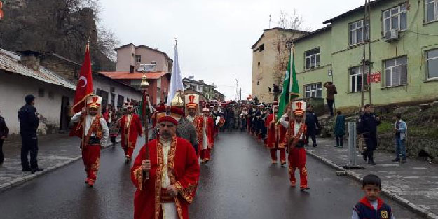 Ãukurca'da mehterli sÃ¼nnet ÅÃ¶leni! Dosta gÃ¼ven, dÃ¼Åmana korku verdiler