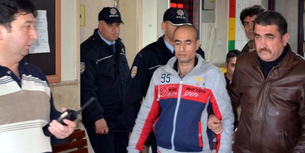 Cuma çıkışında Kur’an yaktılar!