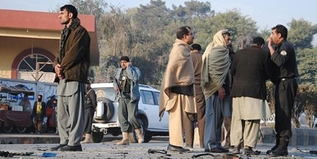 Cuma namazında camiye saldırı: 49 ölü!