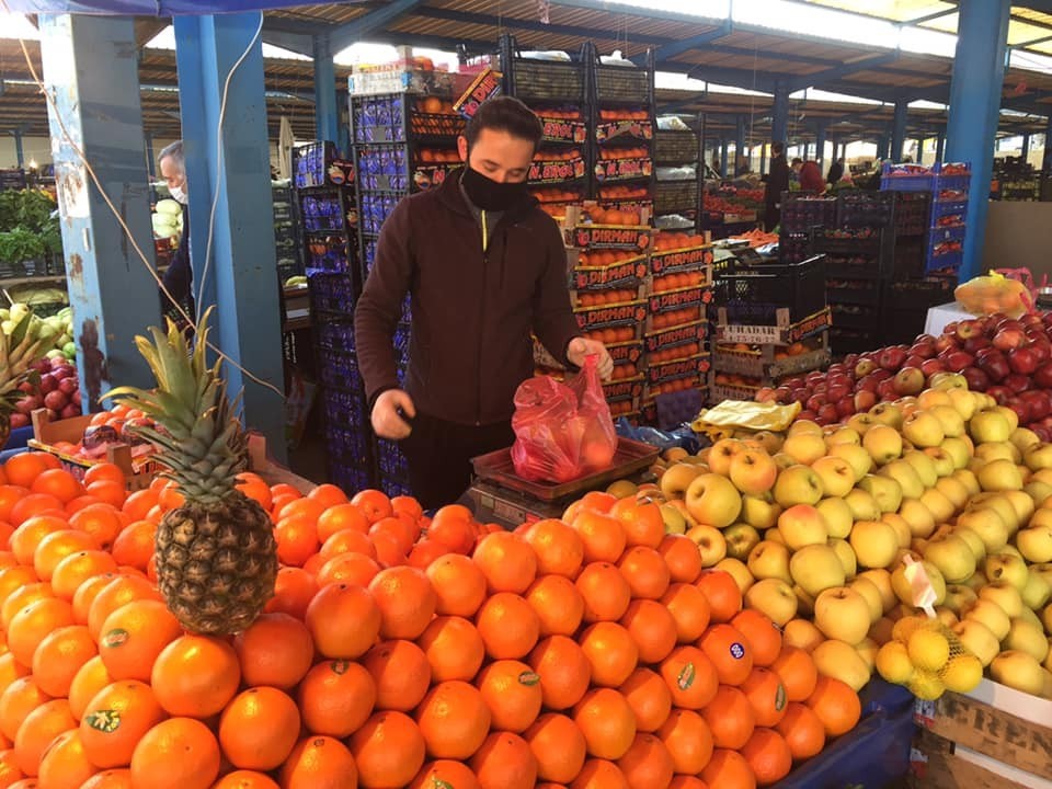 Cuma pazarı bu ayın sonuna kadar kurulmayacak 