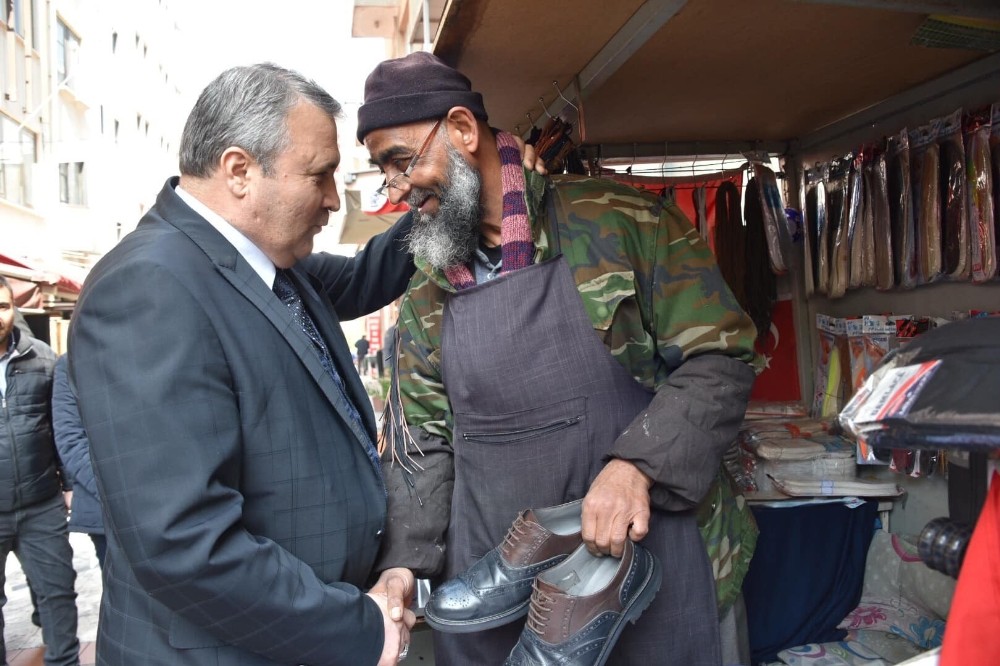 Cumhur İttifakı adayı Çerçi esnaf ziyareti yaptı 