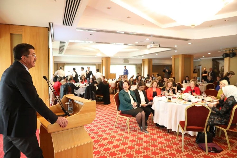 Cumhur İttifakı adayı Zeybekci, KADER üyeleriyle buluştu 