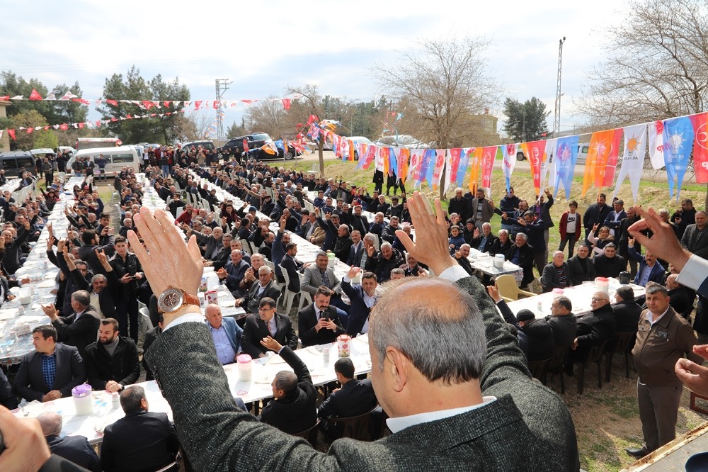 Cumhur ittifakından Oğuzeli’nde miting gibi toplantı 