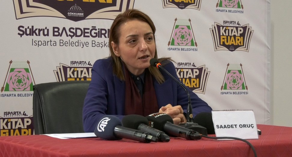 Cumhurbaşkanı Başdanışmanı Oruç Isparta Kitap Fuarı’na katıldı 