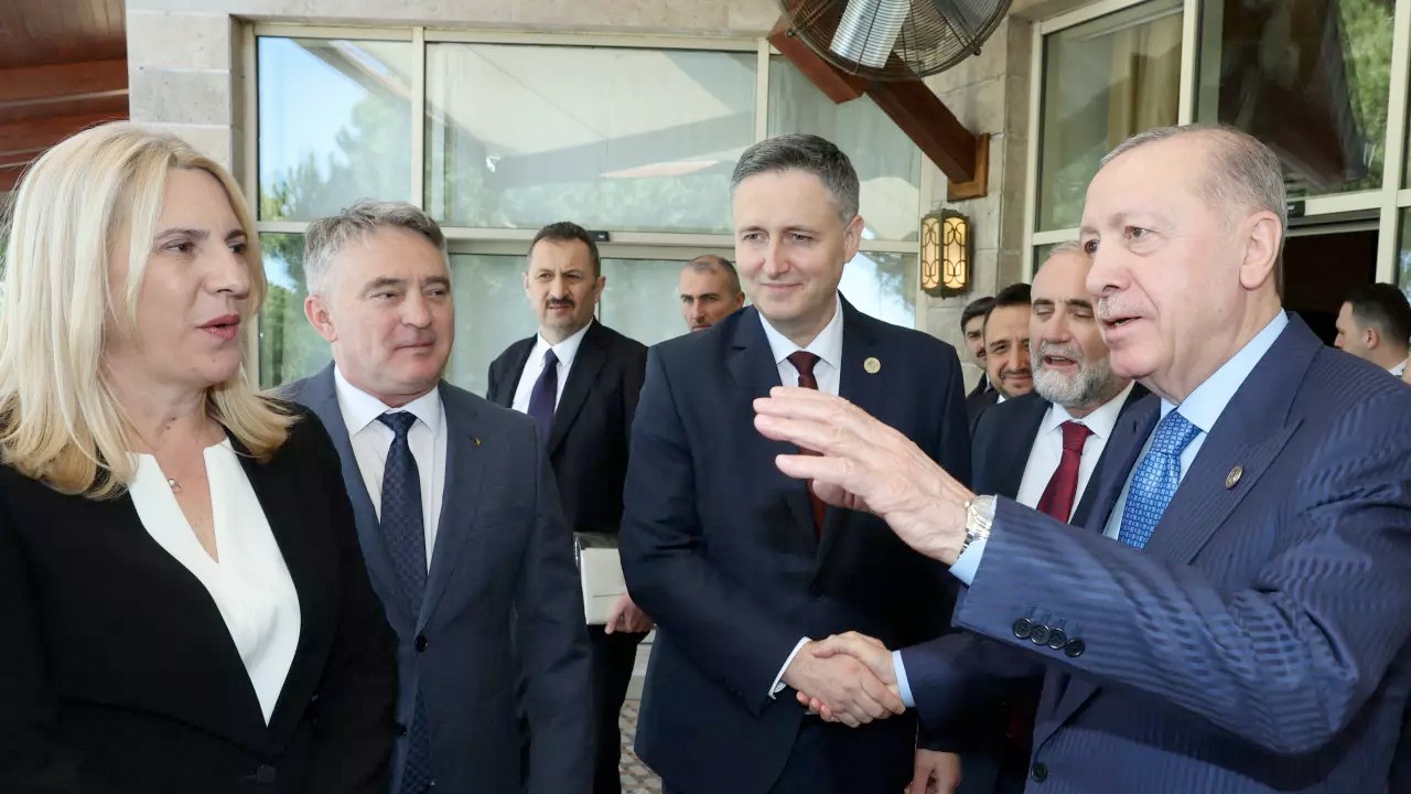 Cumhurbaşkanı Başkan Erdoğan, üç lideri aynı masada buluşturdu: