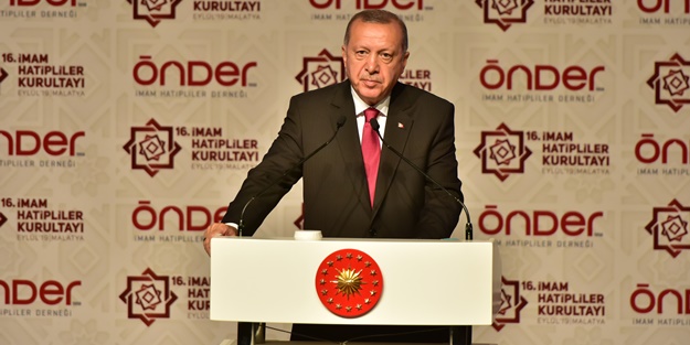 Erdoğan: 28 Şubat'ı hatırlatan uygulamalar görülüyor